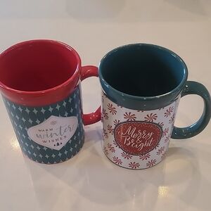 NEW! DesignPac Festive Holiday Mug Set - Red and Green
